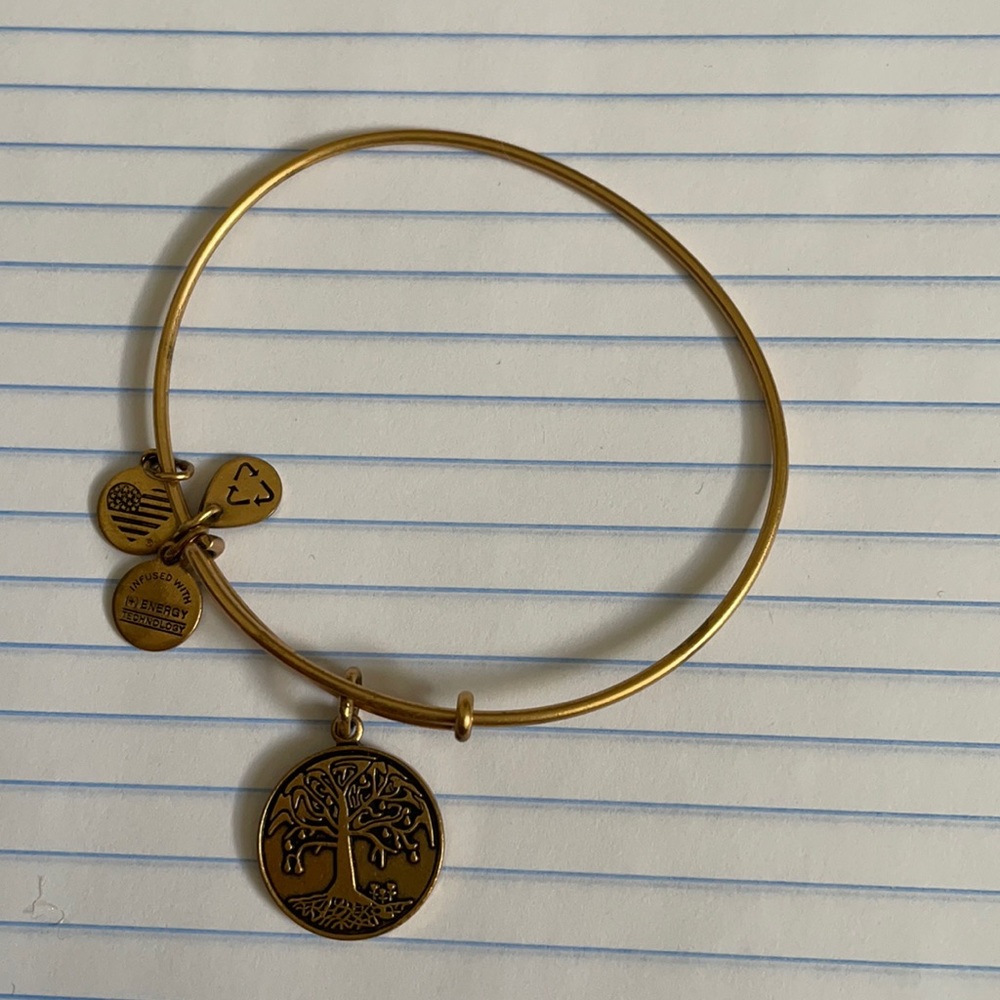 Tree bracelet